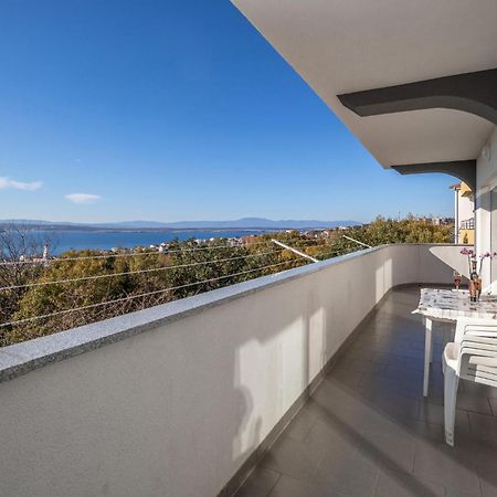 Nice Apartment In Crikvenica With House Sea View Exteriör bild