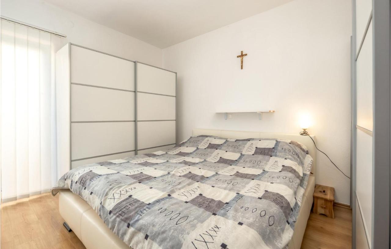 Nice Apartment In Crikvenica With House Sea View Exteriör bild
