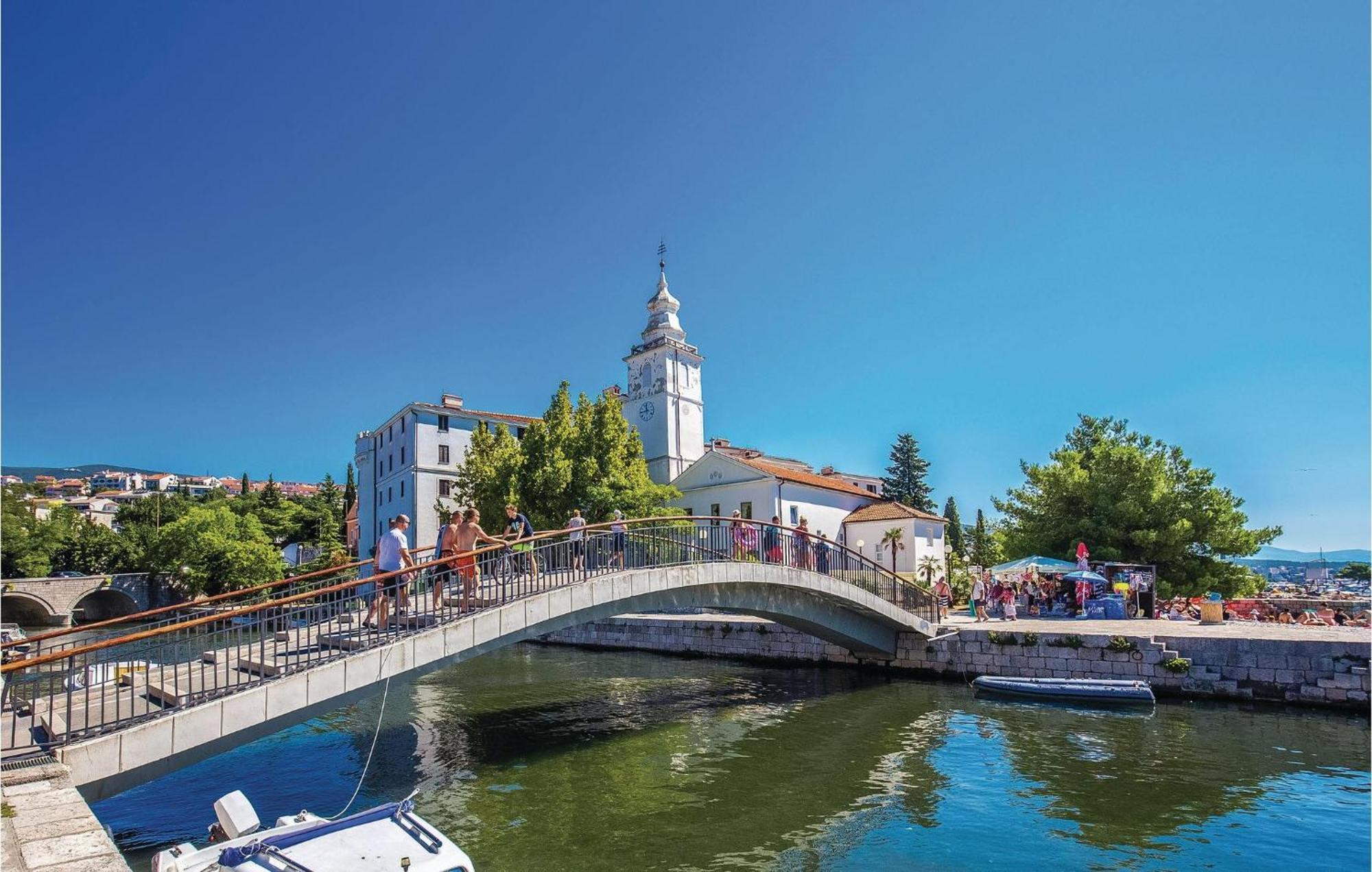 Nice Apartment In Crikvenica With House Sea View Exteriör bild