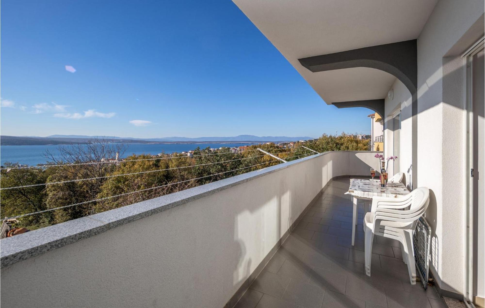 Nice Apartment In Crikvenica With House Sea View Exteriör bild