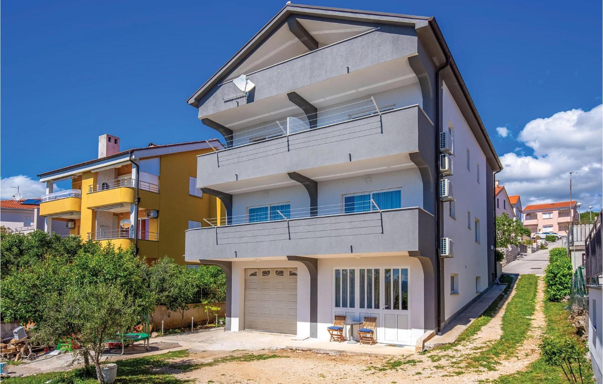 Nice Apartment In Crikvenica With House Sea View Exteriör bild
